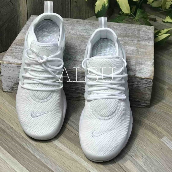 NWT  Nike Air Presto White W AUTHENTIC - Picture 2 of 8
